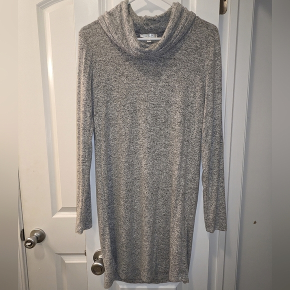 Last chance! NINE BRITTON Light Gray TUNIC SWEATER DRESS - Picture 1 of 6